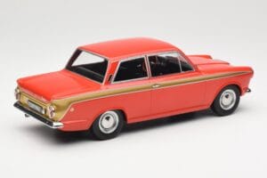 Ford Cortina Lotus Red & Gold Stripe MCG 1:18 MCG18532 Metall - pilt 2/6