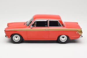 Ford Cortina Lotus Red & Gold Stripe MCG 1:18 MCG18532 Metall - pilt 3/6