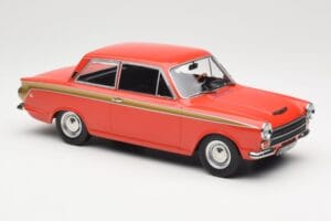 Ford Cortina Lotus Red & Gold Stripe MCG 1:18 MCG18532 Metall - pilt 4/6