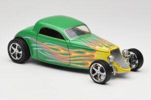 Ford Coupe Roheline Tulega Road Signature 1:18 30109 Metall - pilt 6/8