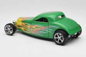 Ford Coupe Roheline Tulega Road Signature 1:18 30109 Metall - pilt 7/8