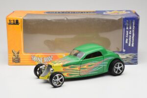 Ford Coupe Roheline Tulega Road Signature 1:18 30109 Metall - pilt 8/8