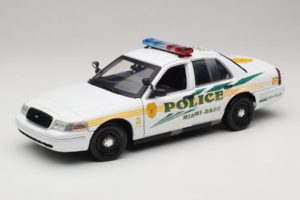 Ford Crown Victoria Police Interceptor CSI Miami GreenLight 1:18 13514 Metall