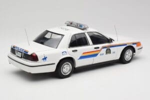 Ford Crown Victoria RCMP Police Car AUTOart 1:18 72706 Metall - pilt 3/8