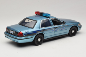 Ford Crown Victoria Police Cruiser Twilight Blue Greenlight 1:18 1643 Metall - pilt 3/8