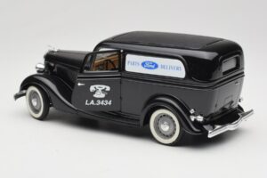Ford Delivery Truck Ford Parts Must Solido 1:18 8417 Metall - pilt 5/8