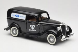 Ford Delivery Truck Ford Parts Must Solido 1:18 8417 Metall - pilt 6/8