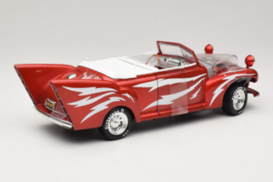 Ford De Luxe Kabriolett Greased Lightning Punane Joyride 1:18 33544 Metall - pilt 2/5