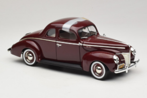 Ford Deluxe Coupe Tumepunane ERTL 1:18 7936 Metall