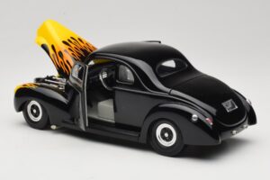 Ford Deluxe Hot Rod Must Universal Hobbies 1:18 6002 Metall - pilt 5/8