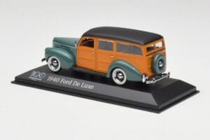Ford Deluxe Woody Forest Roheline Minichamps 1:43 FORD20002 Metall - pilt 3/4