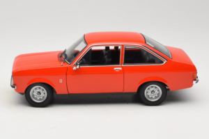 Ford Escort Mk2 Oranž Minichamps 1:18 150085100 Metall - pilt 4/8
