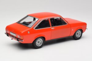 Ford Escort Mk2 Signal Orange Minichamps 1:18 150084100 Metall - pilt 3/8