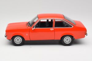 Ford Escort Mk2 Signal Orange Minichamps 1:18 150084100 Metall - pilt 4/8