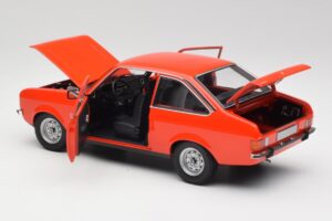 Ford Escort Mk2 Signal Orange Minichamps 1:18 150084100 Metall - pilt 5/8