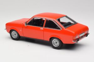 Ford Escort Mk2 Signal Orange Minichamps 1:18 150084100 Metall - pilt 7/8