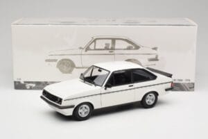 Ford Escort Mk2 RS 2000 LHD Valge Minichamps 1:18 150084300 Metall - pilt 8/8