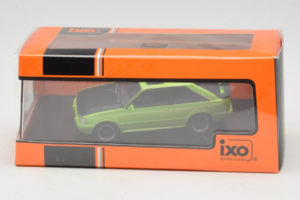 Ford Escort Mk4 XR3i Roheline IXO 1:43 CLC584N Metall - pilt 4/4