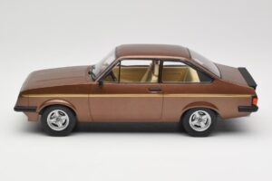 Ford Escort Mk2 RS 2000 Brown Metallic MCG 1:18 MCG18530 Metall - pilt 3/6