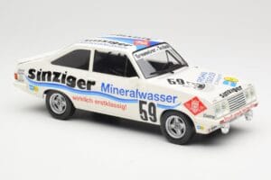 Ford Escort Mk2 RS2000 #59 H. Heyer / A. Hahne / K. Ludwig 24 Hours Nürburgring 1982 MCG 1:18 MCG18438R Metall - pilt 4/6