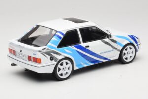 Ford Escort Mk4 RS Turbo S2 Valge Dekoratsiooniga MCG 1:18 MCG18547R Metall - pilt 2/6