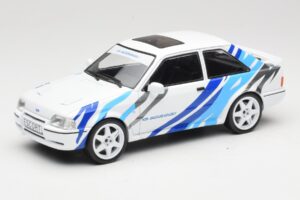 Ford Escort Mk4 RS Turbo S2 Valge Dekoratsiooniga MCG 1:18 MCG18547R Metall