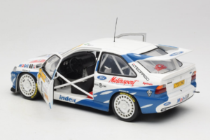 Ford Escort RS Cosworth Mobil 1 #6 F. Delecour / D. Grataloup Rally Monte Carlo Winner 1994 UT Models 1:18 180948106 Metall - pilt 5/8
