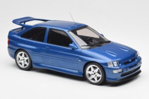 Ford Escort RS Cosworth Sinine IXO 1:18 18CMC180 Metall - pilt 4/6