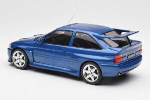 Ford Escort RS Cosworth Sinine IXO 1:18 18CMC180 Metall - pilt 5/6