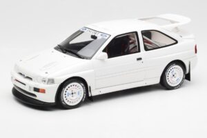 Ford Escort RS Cosworth Group A Valge Otto 1:18 OT1025 Vaik