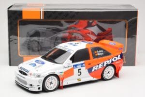 Ford Escort WRC #5 C. Sainz / L. Moya Winner Acropolis Rally 1997 IXO 1:18 18RMC172A Metall - pilt 6/6