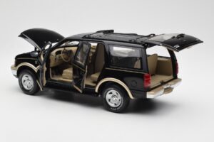 Ford Expedition Eddie Bauer Must UT Models 1:18 22710 Metall - pilt 4/7