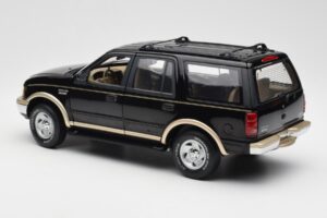 Ford Expedition Eddie Bauer Must UT Models 1:18 22710 Metall - pilt 6/7