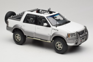 Ford Expedition Himalaya White AUTOart 1:18 72781 Metall - pilt 6/8