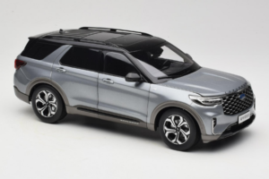 Ford Explorer Hall OEM 1:18 FORD2020 Metall - pilt 6/8
