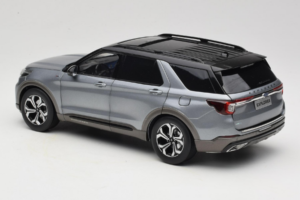 Ford Explorer Hall OEM 1:18 FORD2020 Metall - pilt 7/8