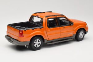 Ford Explorer Sport Trac Oranž Maisto 1:18 536891G Metall - pilt 3/8
