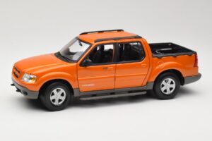Ford Explorer Sport Trac Oranž Maisto 1:18 536891G Metall
