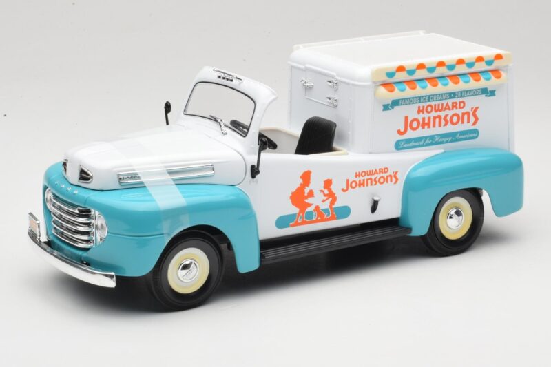 Ford F-1 Howard Johnson's Ice Cream Road Signature 1:18 92229 Metall
