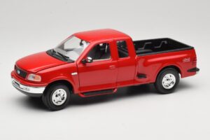 Ford F-150 Flareside SuperCab Punane Mira 1:18 6217 Metall