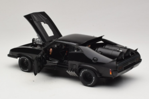 Ford Falcon XB Interceptor Mad Max 2 The Road Warrior AUTOart 1:18 72745 Metall - pilt 5/8