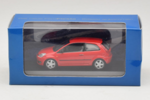 Ford Fiesta Mk5 2-Door Punane Minichamps 1:43 FIESTA004 Metall - pilt 4/4