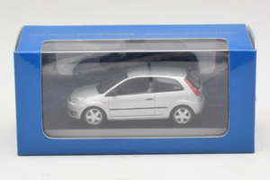 Ford Fiesta Mk5 2-Door Hõbedane Minichamps 1:43 FIESTA003 Metall - pilt 4/4
