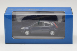 Ford Fiesta Mk5 4-Door Tumesinine Minichamps 1:43 FIESTA001 Metall - pilt 4/4