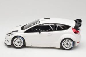 Ford Fiesta RS WRC Street Mk7 Valge Minichamps 1:18 151110890 Metall - pilt 3/6