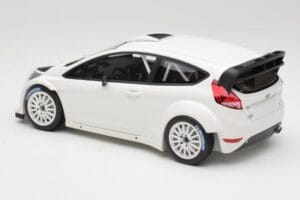 Ford Fiesta RS WRC Street Mk7 Valge Minichamps 1:18 151110890 Metall - pilt 5/6