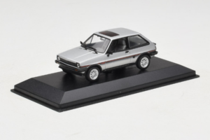 Ford Fiesta XR2 Hõbedane Minichamps 1:43 400085160 Metall - pilt 2/4
