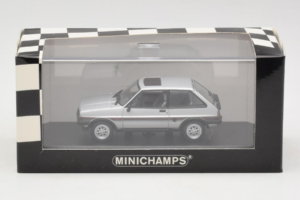 Ford Fiesta XR2 Hõbedane Minichamps 1:43 400085160 Metall - pilt 4/4