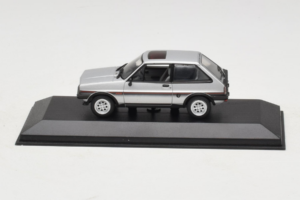 Ford Fiesta XR2 Hõbedane Minichamps 1:43 400085160 Metall