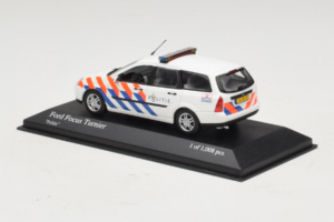 Ford Focus Turnier Politie Minichamps 1:43 430087092 Metall - pilt 3/4